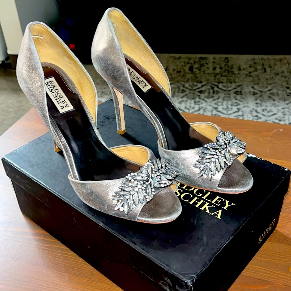 Badgley Mischka Nikki II heel pump shoes style#MP2554B Women’s size 8.5